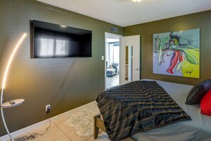 Apartment (2 Bedrooms) | 2 bedrooms, bed sheets - Scottsdale Condo w/ Community Pool Access! (Scottsdale)