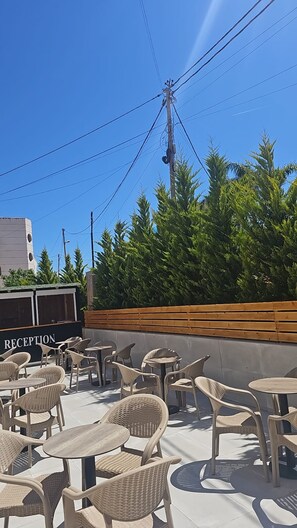 Terrace/patio - Lux Apartments (Ksamil)