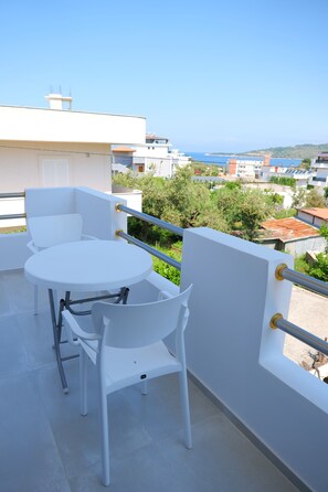 Deluxe Apartment with Sea View | Free WiFi - Lux Apartments (Ksamil)