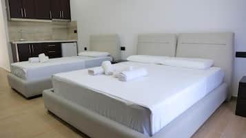 Triple Room, Sea View | Free WiFi