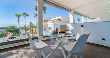 Petit Palace Suites Hotel
