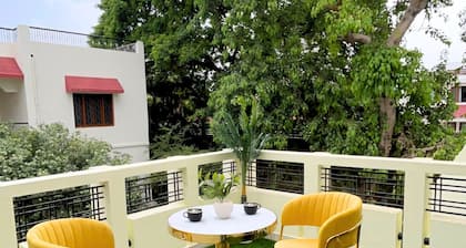 Serene Stay 5bhk Luxury Villa Varanasi