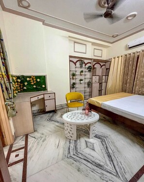 5 chambres, accès au Wi-Fi (inclus), literie fournie