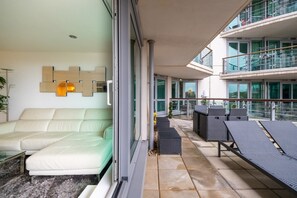 Basic Apartment, Multiple Beds | Property grounds - Central 2BD Flat w/ River View Balcony - Vauxhall! (London)
