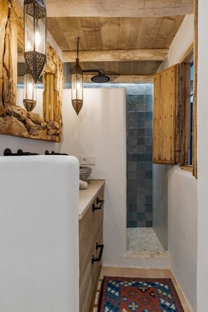 Towels, toilet paper - Casa Aduar 22 1b Marbellaoldtown (Marbella)