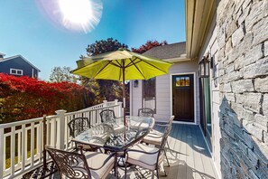 تناول الطعام بالخارج