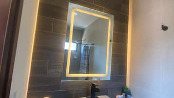 Chambre Simple Confort | Salle de bain