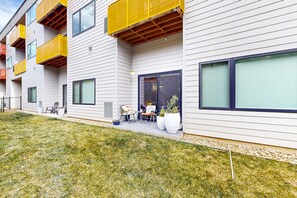 Exterior - Charming & sun-filled dog-friendly retreat with patio & W/D - near shops & parks (Asheville)