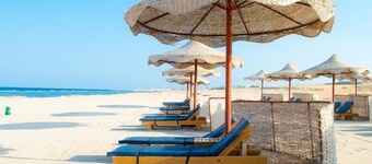 Oyster Bay Beach Suites