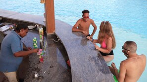 Bar junto a la alberca