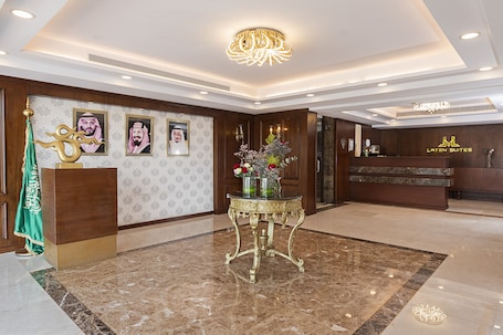 Saguão. Laten Suites Prince sultan
