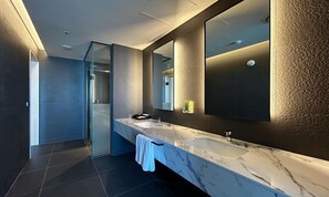 Family Room | Bathroom - Tanibay Hotel & Wedding (Ulsan)