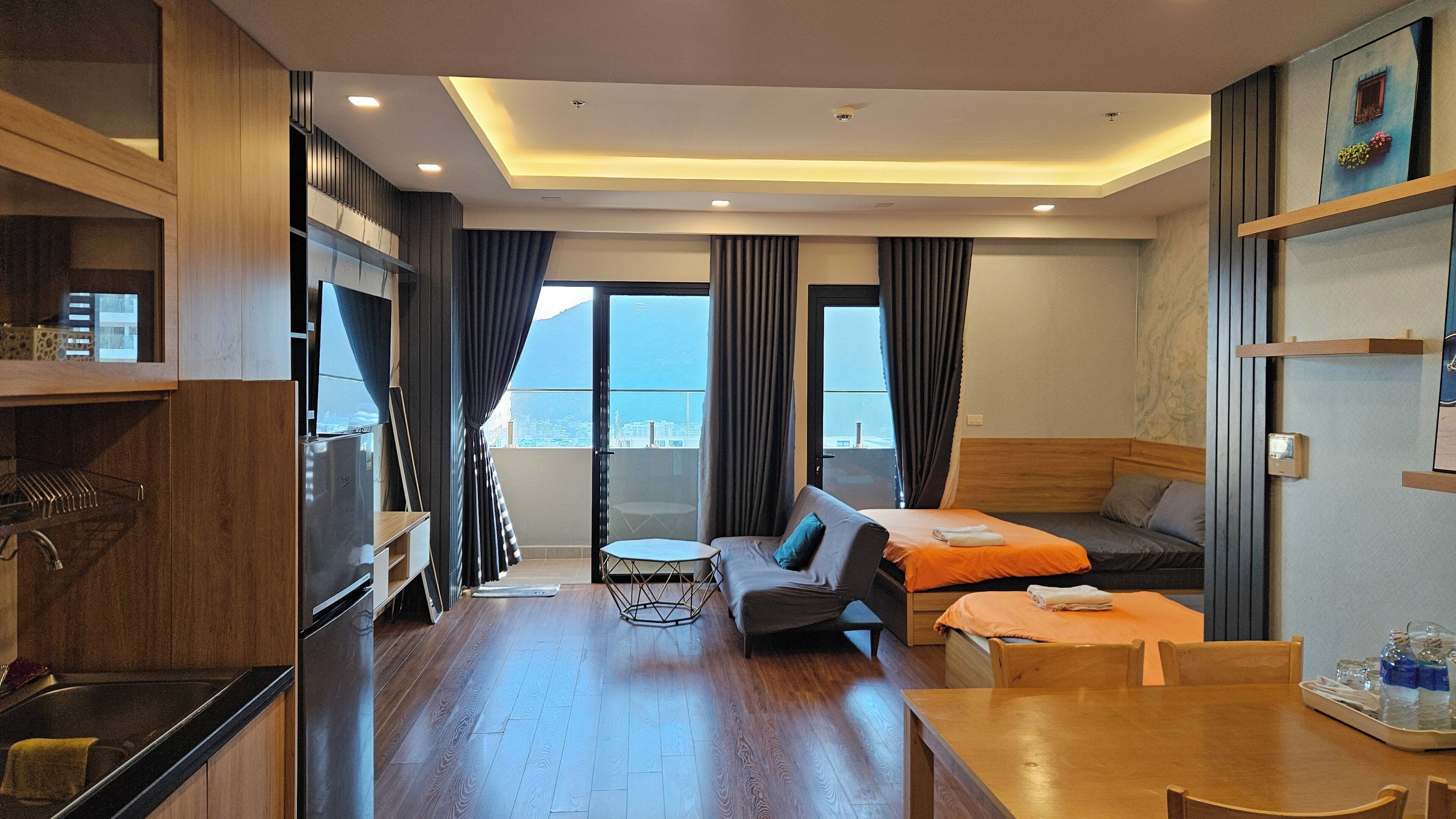 เครื่องนอนระดับพรีเมียม, เตียงเมมโมรีโฟม, ห้องพักตกแต่งอย่างมีเอกลักษณ์