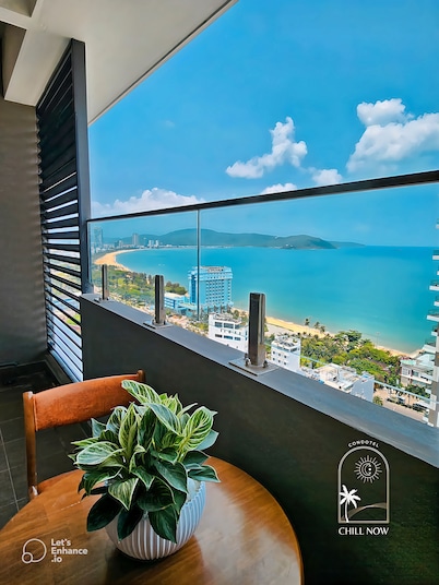 Flc Sea Tower - ChillNow