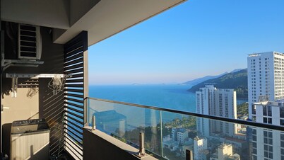 Flc Sea Tower - ChillNow