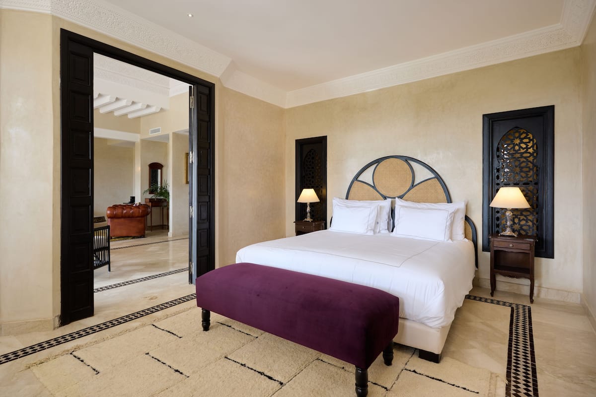 Royal Suite | 1 bedroom, in-room safe, desk, laptop workspace