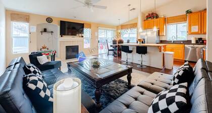 Big Stay Favorite, Backyard Workspace & Sleep 18