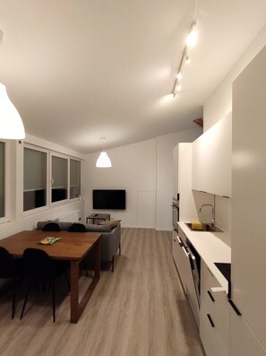 Interior - Minimalist Apartment near Parndorf-Neusiedl See (Gemeinde Bruck an der Leitha)