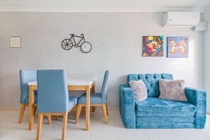 Family Apartment | Dining - Primi (Cartagena)