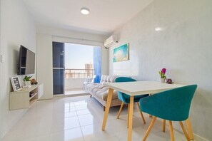 Standard Apartment | Dining - Primi (Cartagena)