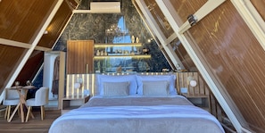 Superior Chalet | Living area
