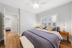 5 bedrooms, WiFi, bed sheets
