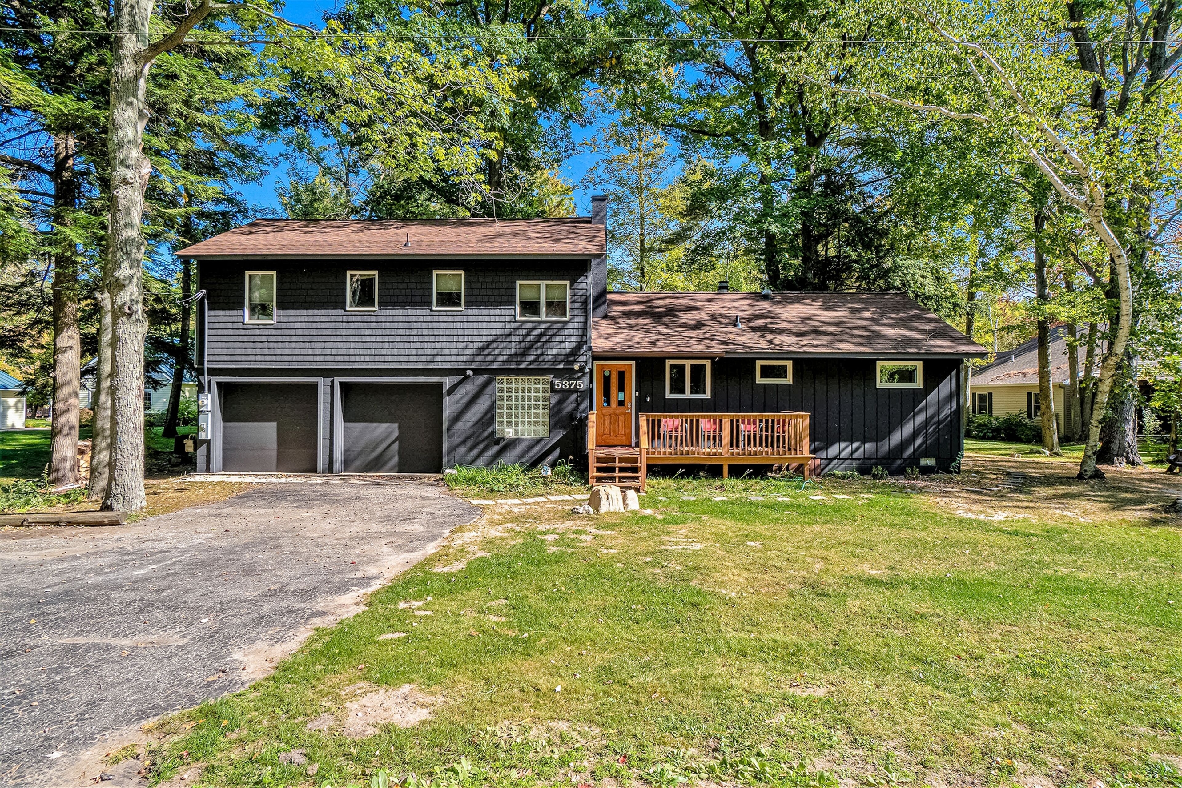 Amazing riverfront retreat with firepit, patio, W/D, & great views