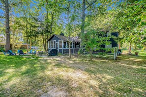 Exterior - Amazing riverfront retreat with firepit, patio, W/D, & great views (Honor)