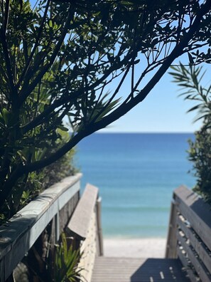 Beach nearby - Magnolia Grace 30a (Santa Rosa Beach)