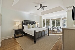 4 bedrooms, iron/ironing board, WiFi, bed sheets - Luxury 4BD on Kiawah w/ Chef's Kitchen, Private Pool + Hot Tub (Kiawah Island)