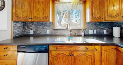 Remodeled 2-story historic home near river with grill, washer/dryer, heat, & AC
