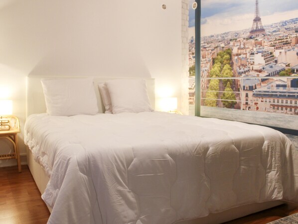 WiFi, bed sheets