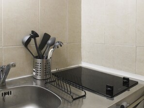 Fridge, microwave