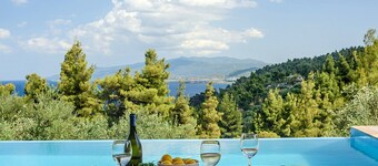 The Mavrolitharo Residence, new stone built villa. 