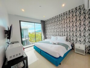 Individually decorated, individually furnished, desk, free WiFi - Natthawan Pool Access Rawai (Rawai)