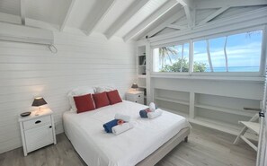 5 chambres, coffre-fort, fer et planche à repasser, lit de bébé portatif