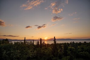 客房內保險箱、隔音、熨斗/熨衣板、搖籃/嬰兒床