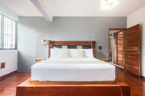 3 bedrooms, in-room safe, desk, iron/ironing board - Casa Real con tobogán de agua privada (San Miguel de Cozumel)