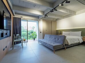 1 bedroom, in-room safe - Nature Meets Comfort: Patio Bonito Studio with AC (Medellin)