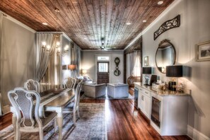 Interior - Historic Galveston House - 5 Min Walk To Beach! (Galveston)