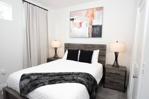 3 chambres, fer et planche à repasser, Wi-Fi, literie fournie