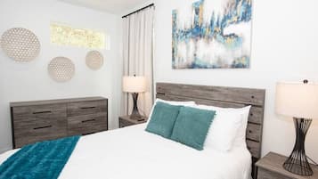 3 bedrooms, iron/ironing board, WiFi, bed sheets