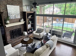 Smart TV, fireplace, video games, books - Modern Rockwall Retreat Near Lake Ray Hubbard with Pool (Rockwall)