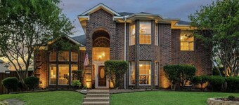 Amazing Modern and Relaxing Home with Pool and HOT TUB HEATED!!