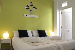 1 bedroom, travel cot, Internet - INSIDE APARTMENT PASEO DE LOS TRISTES 1 BEDROOM (Granada)