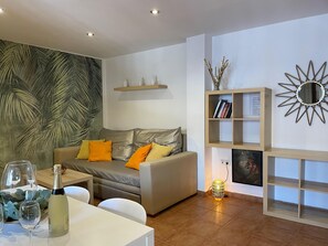Living area - INSIDE APARTMENT CASA DE LA ALBERCA (Granada)