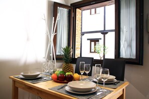 Dining - INSIDE APARTMENT CASA DE LA ALBERCA (Granada)