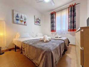 3 bedrooms, iron/ironing board, free WiFi, bed sheets - Penthouse apartment, pool view, Wi-Fi, Parking (Mar de Cristal)