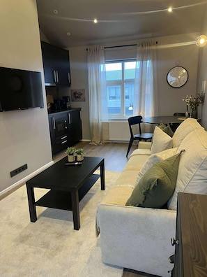City Studio | Living area - Keflavik's Ray of sunshine Hafnargata (Reykjanesbær)