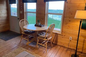 Dining - Hilltop Cabin (Monarch)